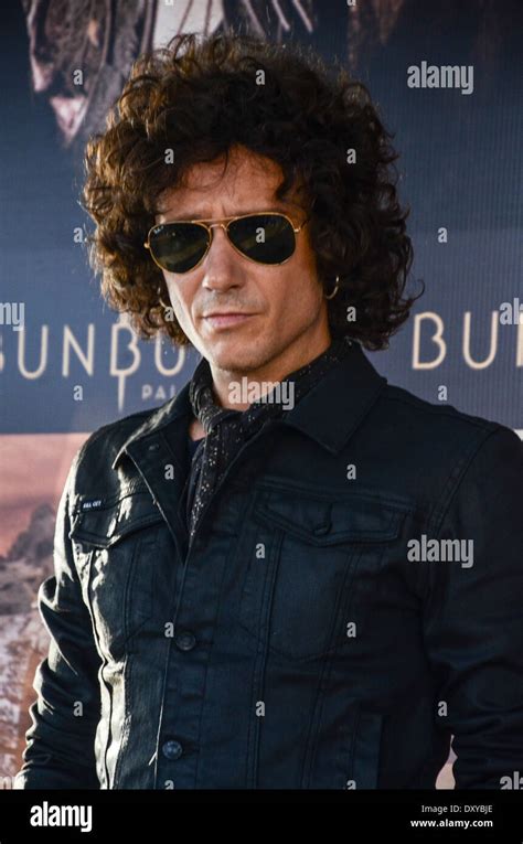 enrique bunbury singer.